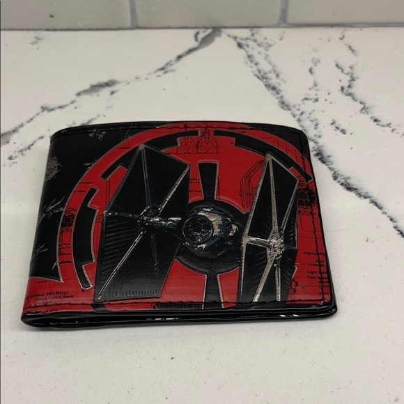 Star Wars Tie Fighter and Ships Fold Wallet - Picture 1 of 7